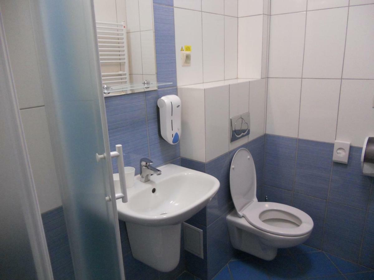 Motel Madona Μπάνσκα Μπίστριτσα Εξωτερικό φωτογραφία