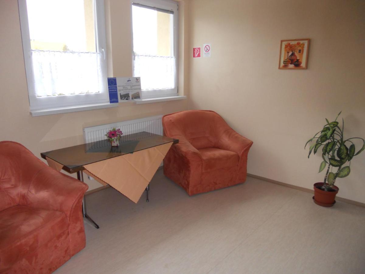 Motel Madona Μπάνσκα Μπίστριτσα Εξωτερικό φωτογραφία