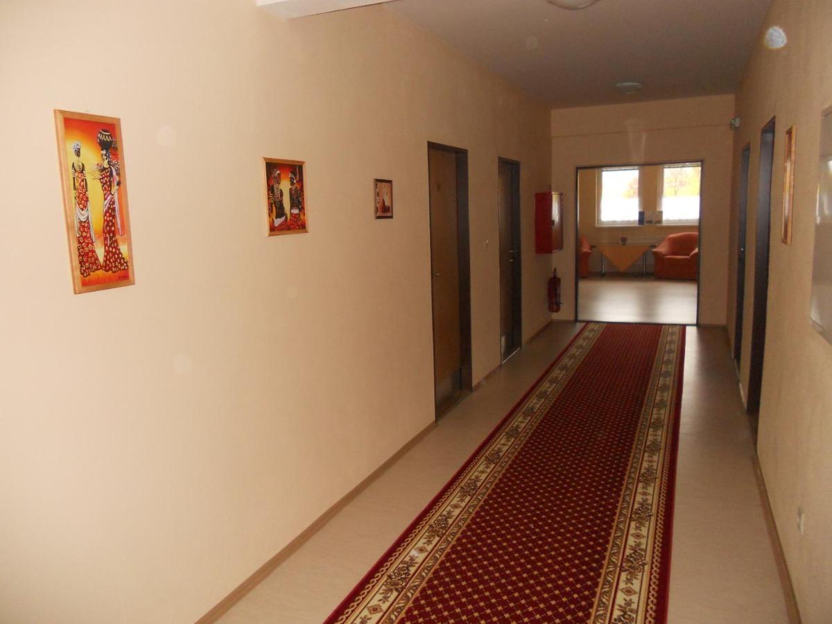 Motel Madona Μπάνσκα Μπίστριτσα Εξωτερικό φωτογραφία